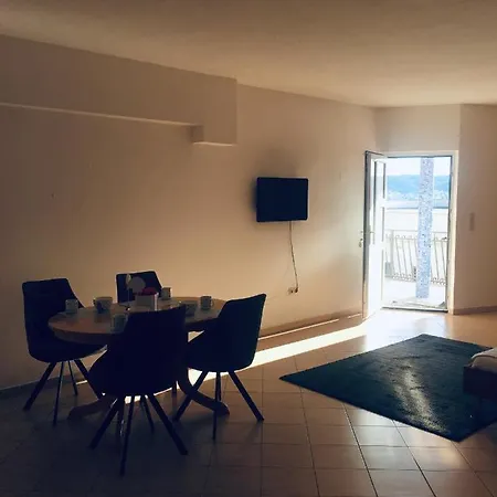 Studio Trogir Laura *